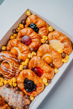 Load image into Gallery viewer, Family Pastry Grazing Box

