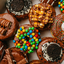 Load image into Gallery viewer, Gourmet Cronut and Donut Box
