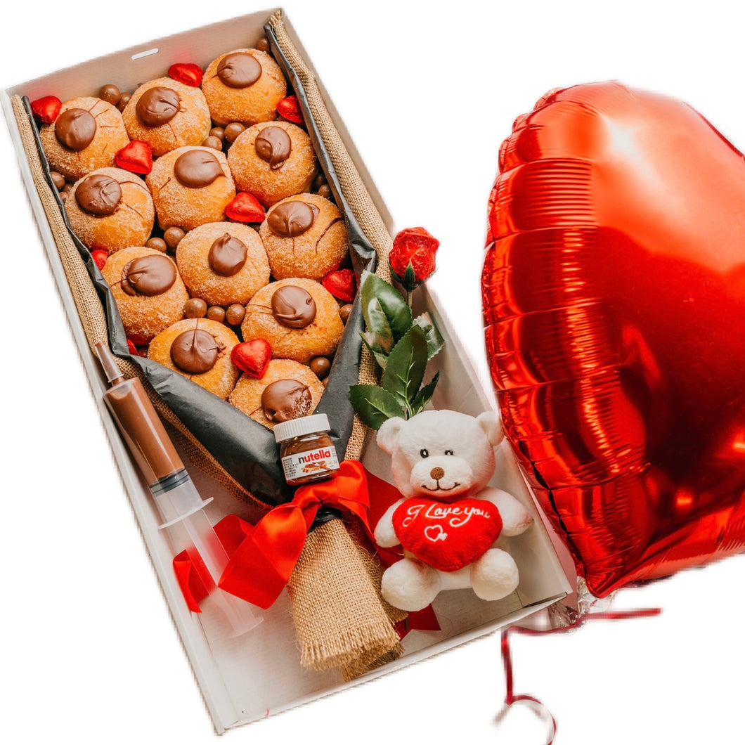 Nutella Lovers Bouquet + Bear + Heart Balloon