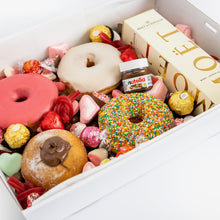 Load image into Gallery viewer, Sugar Love Dessert Box
