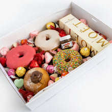 Load image into Gallery viewer, Sugar Love Dessert Box
